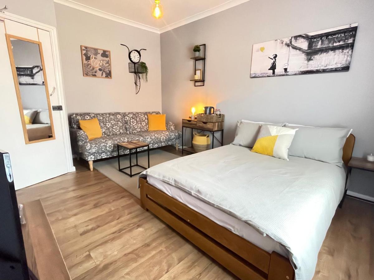 Westend Holiday Room 4 Брекон Экстерьер фото